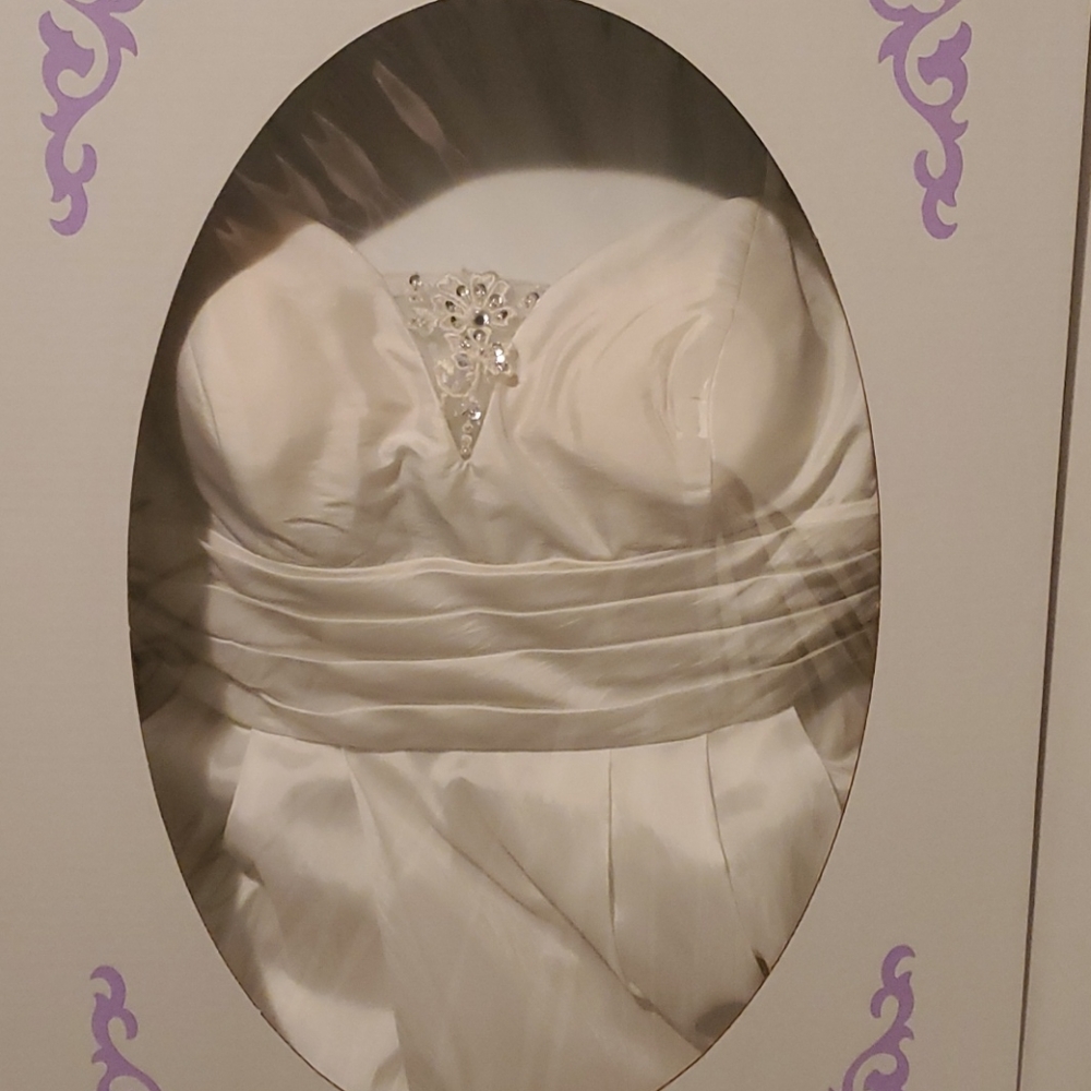 Wedding dress